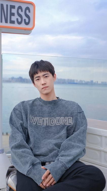 晏紫东图片,光影交织下的艺术魅力